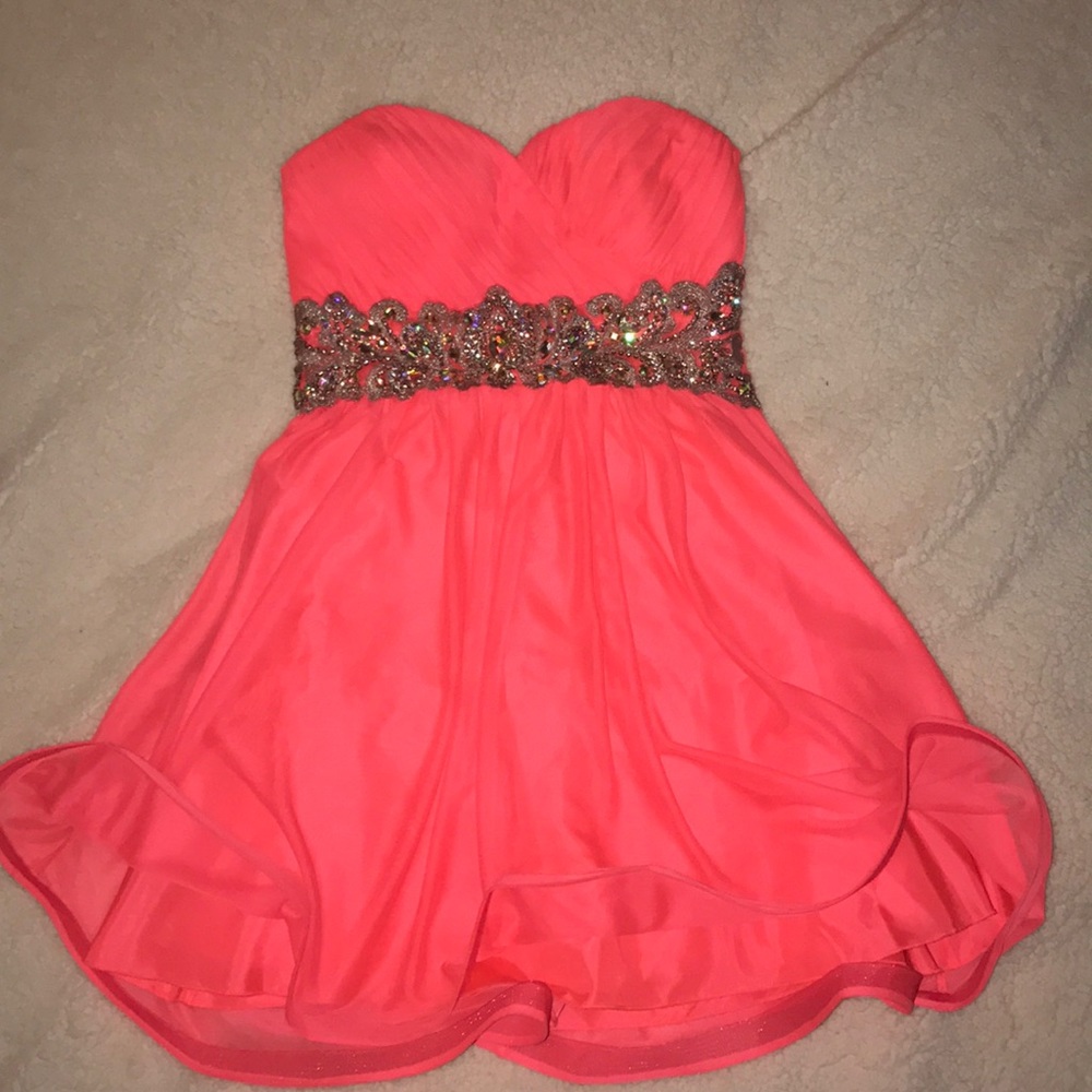 Short pink prom dress